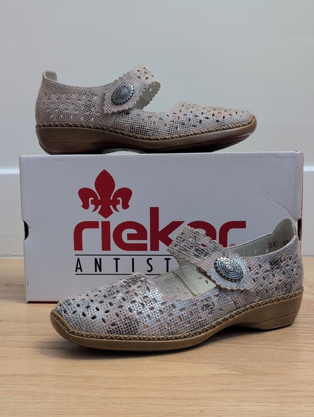 Rieker Antistress Doris 68 Rose Metallic Mary Jane Flats WOMEN'S SIZE 38 / US 7